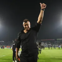 ¿Qué dirá Blanco y Negro? Hinchas de Colo Colo siguen pidiendo continuidad de Jorge Almirón