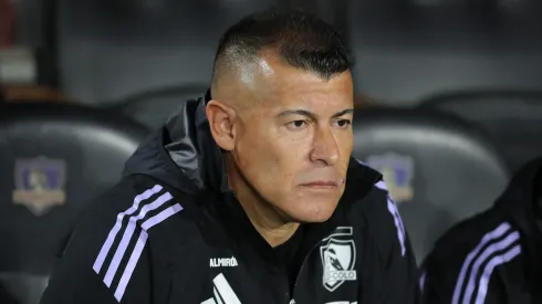 Jorge Almirón vio el partido de Colo Colo en un curioso lugar.