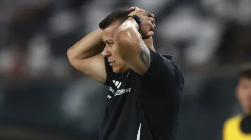 El ultimátum de Colo Colo a Jorge Almirón previo al Superclásico con la U.