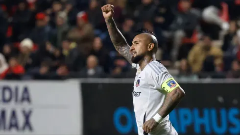 Operación remontada: Arturo Vidal manda advertencia en su vuelta a las canchas en Colo Colo.