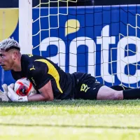 Hinchas de Peñarol maravillados con partido de Cortés en el clásico