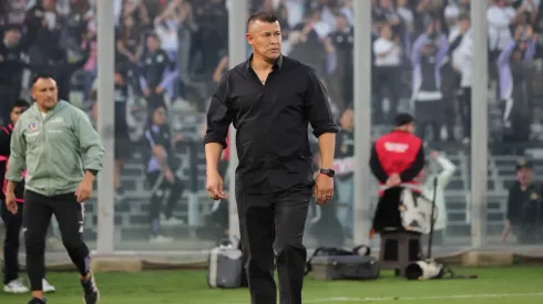 Representante de Almirón rompe el silencio por salida de Colo Colo.