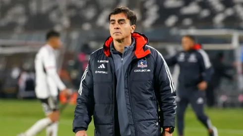 Anuncian la decisión de Gustavo Quinteros sobre si ser el nuevo DT de Colo Colo.