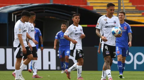 Complicado inicio de Ortiz: Colo Colo recibe duros golpes ante la U en la Supercopa.