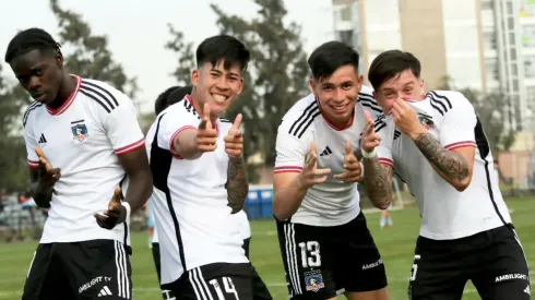 Víctor Campos comienza a llamar la atención en Colo Colo.