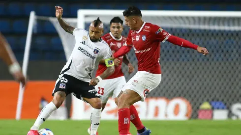 ¿A qué hora juega Colo Colo vs Iquique y qué canal transmite la Liga de Primera?