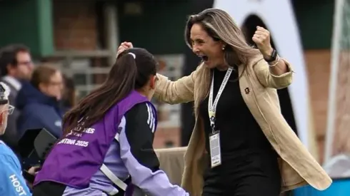 Tatiele Silveira no se achica y deja emotiva arenga en Colo Colo Femenino.