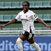 Mary Valencia se saca el sombrero por el lindo año de Colo Colo Femenino: “Es una emoción…”