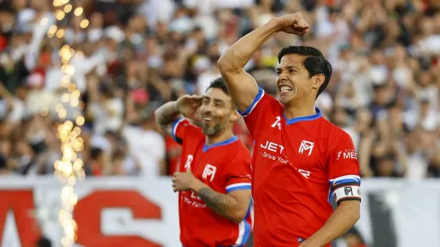 Fernández vuelve a la cancha: el ex Colo Colo jugará partido en Chile.