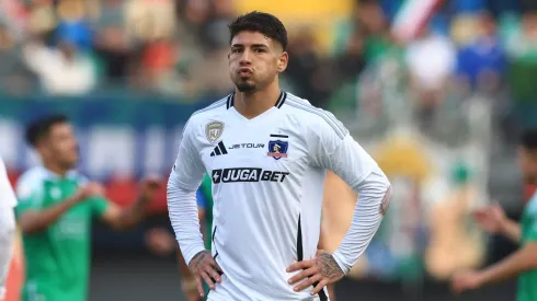 Alan Saldivia le da un alivio a Colo Colo.