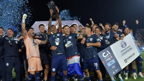 Jugó en Boca Juniors, pudo ser refuerzo de Colo Colo y hoy es campeón histórico en Argentina.