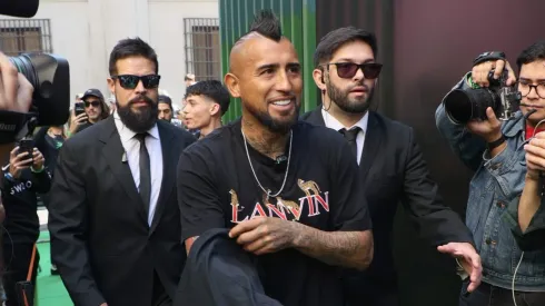 El gesto de Arturo Vidal con un pequeño hincha de la U.