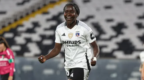 Las Albas vencieron 10-0 a Palestino en los cuartos de final y sueñan con otro título.