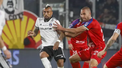 EN VIVO: Colo Colo recibe a Unión La Calera por una nueva fecha de la Liga de Primera.