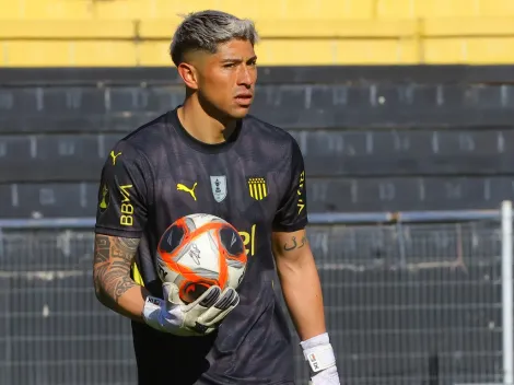 Alertan a Colo Colo por el futuro de Brayan Cortés en Peñarol