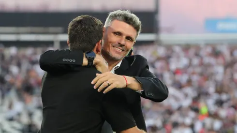 Fernando Ortiz sigue en Colo Colo por el 2026.