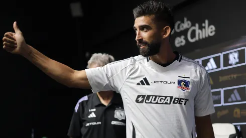 Emiliano Amor se despidió de los hinchas de Colo Colo.