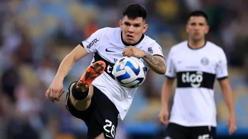 Representante de central que suena en Colo Colo reconoce negociaciones.