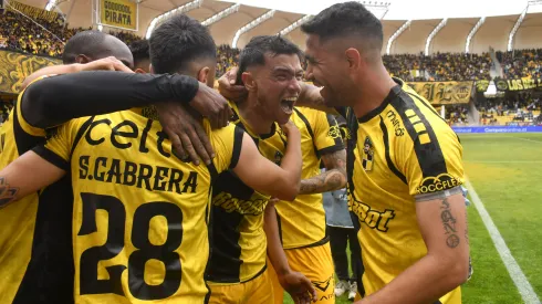 Los defensas que suenan en Colo Colo.