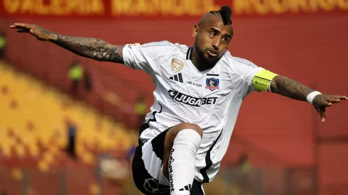 En Colombia quieren levantarle a Arturo Vidal a Colo Colo.
