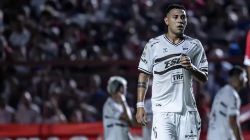 ¿Quién es Óscar Salomón? El defensor que suena para ser refuerzo de Colo Colo