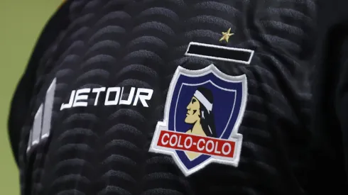 Colo Colo tiene nueva indumentaria de entrenamiento.