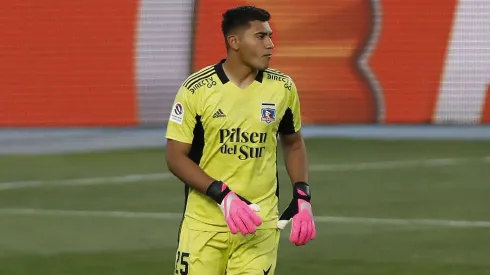 Julio Fierro es presentado en su nuevo club.