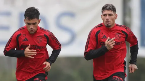 Pizarro y Saldivia entrenan en Colo Colo mientras se definen sus traspasos.