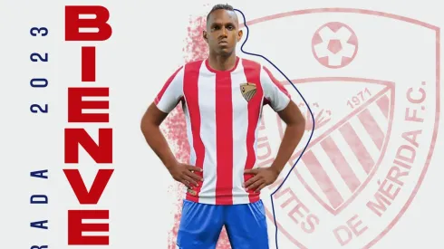 Ervin Zorrilla ya posa con su nueva camiseta (Foto: Estudiantes de Mérida)