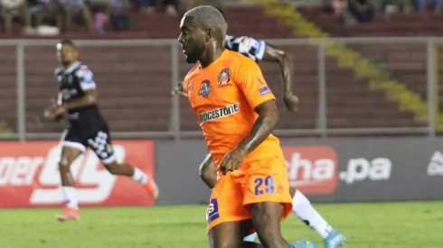 Ricardo Phillips podría volver al exterior (Foto: Potros del Este)