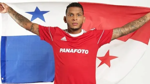 Quintero, lesionado por su fractura al segundo metatarsiano del pie derecho, agradeció a su fanaticada panameña