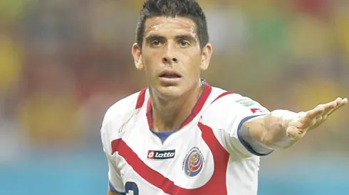 El zaguero fue cuestionado por la prensa tica por su desempeño ante Bélgica