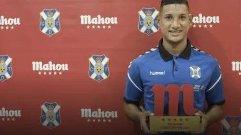 Acosta fue reconocido como el mejor jugador de Tenerife en la pasada temporada