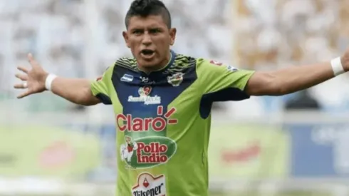 El salvadoreño compartirá labores defensivas con el tico Kendall Waston