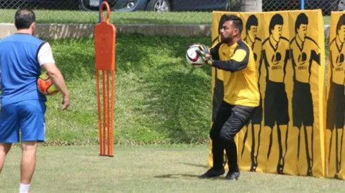 El portero Paulo César Motta sería el capitán principal de la Bicolor frente a Cuba