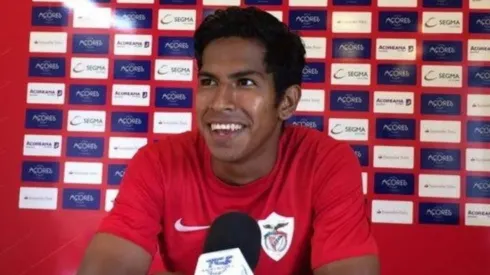 El salvadoreño fue figura al jugar completo en el empate de Santa Clara