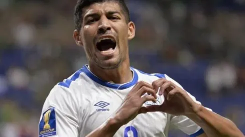El delantero cuscatleco solicitó terminar su temporada en Tailandia para volver a La Selecta