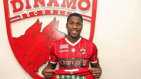 El centrocampista panameño se unirá al portero Jaime Penedo en el club de Bucarest