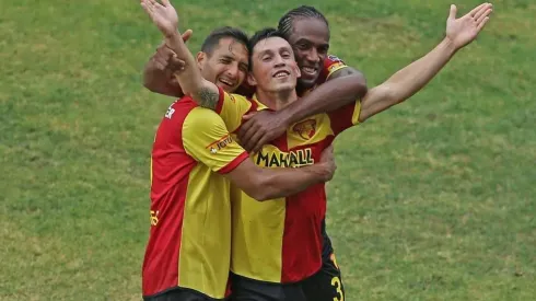 El mediocampista costarricense celebró el tanto de André Castro que encaminó el triunfo