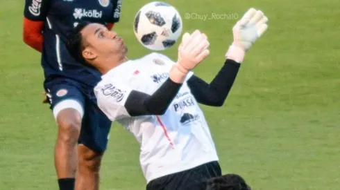 El portero costarricense ha sido el centro de la atención mediática en su visita a México