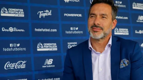 El estratega uruguayo confirmó que asumirá su responsabilidad en enero