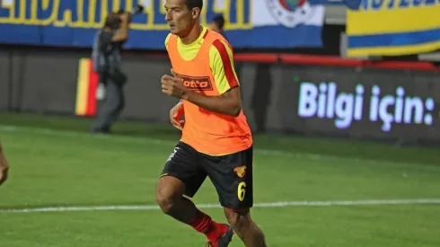 El volante tico trabaja con el nuevo entrenador con miras al partido del viernes en casa