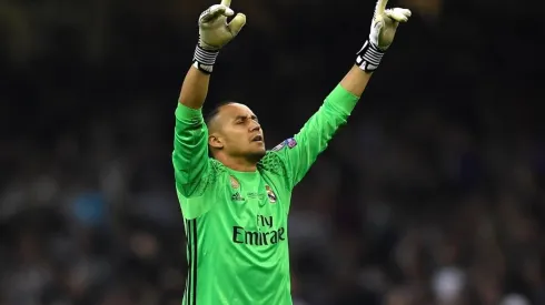 El arquero tico tiene solo una oferta sobre la mesa del inglés Arsenal