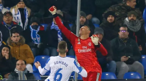 El guardameta tico fue protagonista en la parte final del partido para sellar el pase de ronda