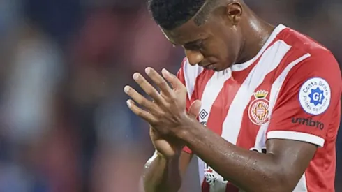 El delantero catracho se mantendrá en la plantilla catalana por si Barcelona se lleva a Stuani