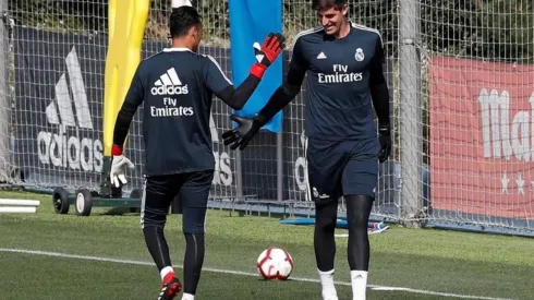 Courtois deberá volver de emergencia tras la baja inesperada de Keylor Navas