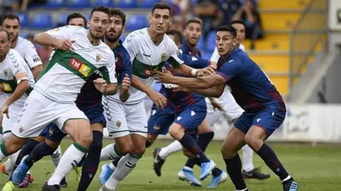 Oscar Duarte hizo su debut con el Levante de España