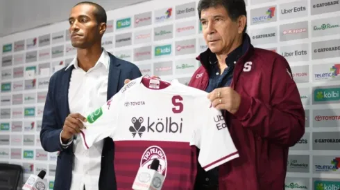Roy Miller es nuevo jugador de Deportivo Saprissa
