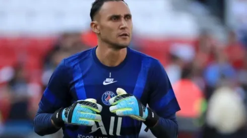 Keylor Navas cumple sueño de un grupo de aficionados
