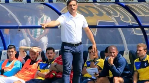Martín Arriola es despedido como técnico del Cartaginés
